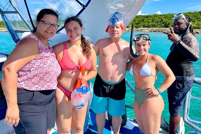 2 Hours Sip and Snorkeling Experience in Bahamas - Nassau Harbor comes first
