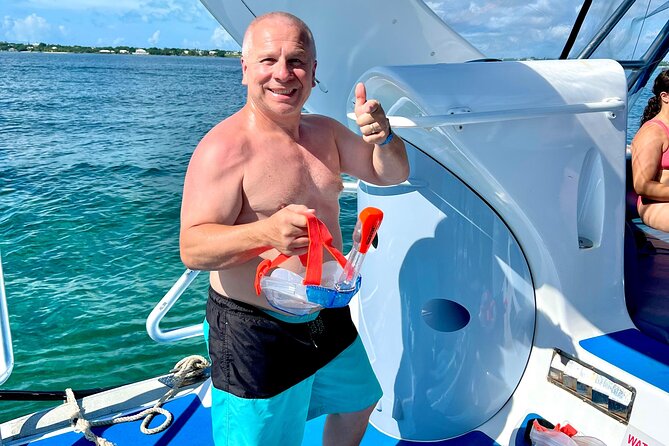 2 Hours Sip and Snorkeling Experience in Bahamas - Snorkeling is where the tour changes character