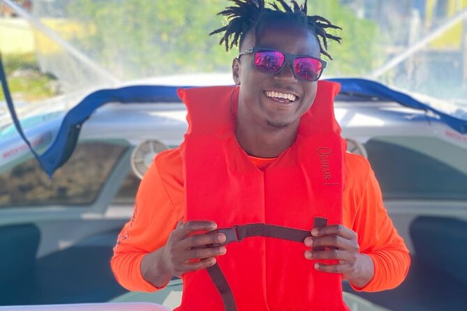 2 Hours Sip and Snorkeling Experience in Bahamas - Coral beauty comes with an honest warning