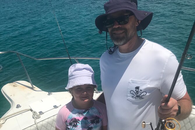 4-Hour Fishing Charter in Nassau - What the 26-foot boat means for your group