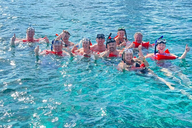 4-Island Tour Swimming Pigs, turtles, snorkeling , rose island, - A four-hour sampler of the Bahamas