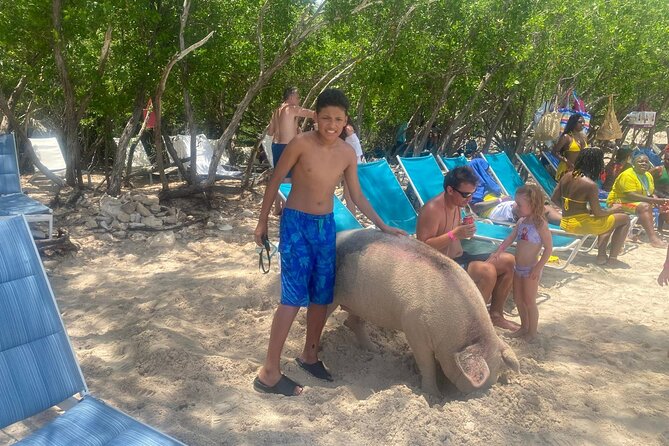 4hr Private Tour Island Hop Snorkel w/ Turtles & Sip Bahama Mamas - Sandy Cay, the Gilligan’s Island stop