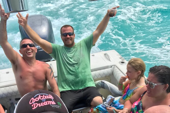 All Inclusive 4- Hours Private Charter - Rose Island, Turtle Cay, or both?