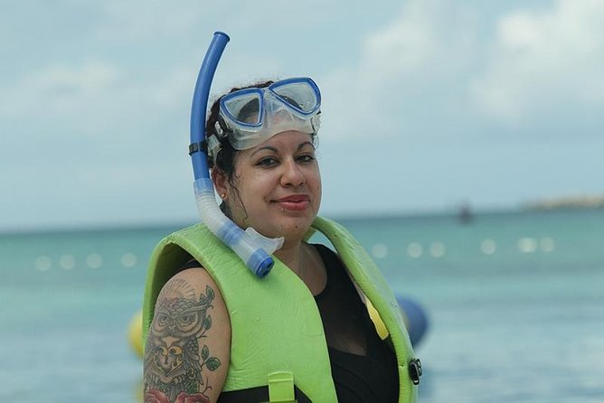 Bahama Kayak Full Day Water Sports Package at Junkanoo Beach - What the Staff Add to the Day