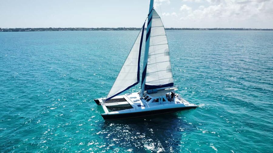 Bahamas: Swimming Pigs & Snorkeling Cruise with Lunch & Rum - Who gets the best value from this trip?
