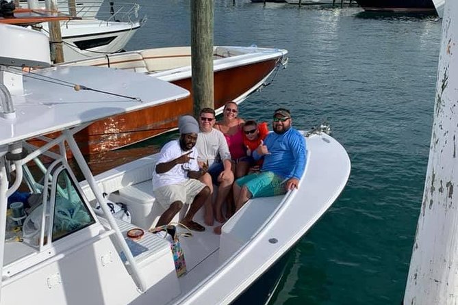Bluefinn242 Swim with the Turtles in Nassau Bahamas - The crew can shape the whole outing