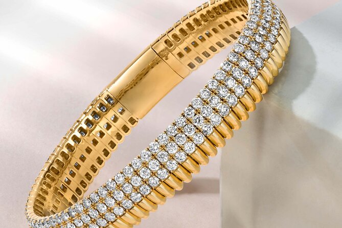 Champagne and Diamond Shopping Experience in Downtown, Bahamas - On-Site Jewelers and Practical Jewelry Service