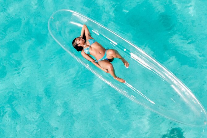 Clear Kayak Photoshoot+Free Cocktail Nassau, Bahamas - What You Receive Within 24 Hours