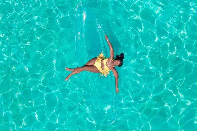 Clear Kayak Photoshoot in Nassau ,Bahamas. - What you receive after the session