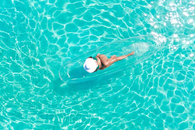 Clear Kayak Photoshoot in Nassau ,Bahamas. - Who will enjoy this Nassau experience most?