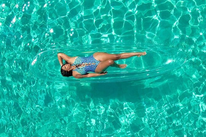 Clear kayak photoshoot Nassau Bahamas. - What your 20 minutes to one hour includes