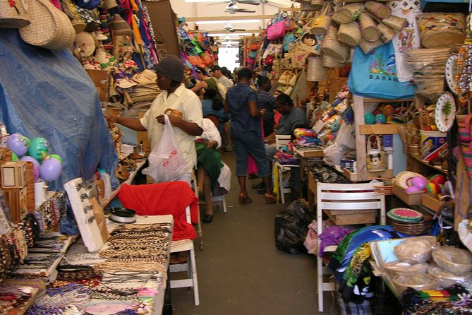 Dilly Dally Walking Tour of Nassau Attractions - A smart first look at Nassau for $55