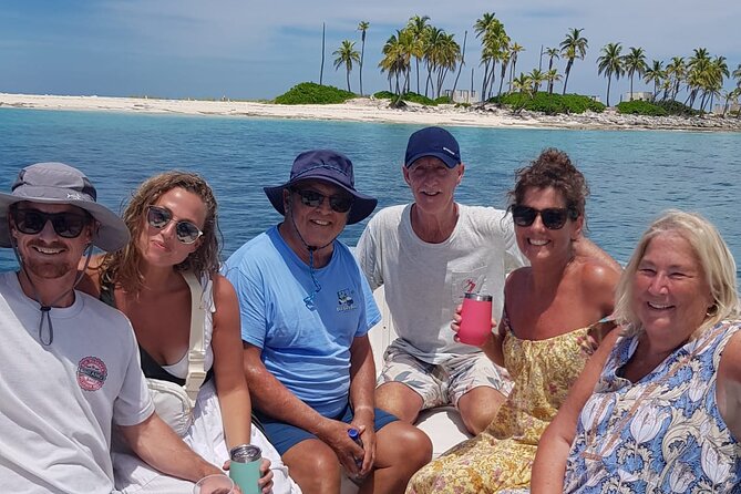 Honor Roll Private Bahamas Boat Charter - Green Cay turtle watching from the boat