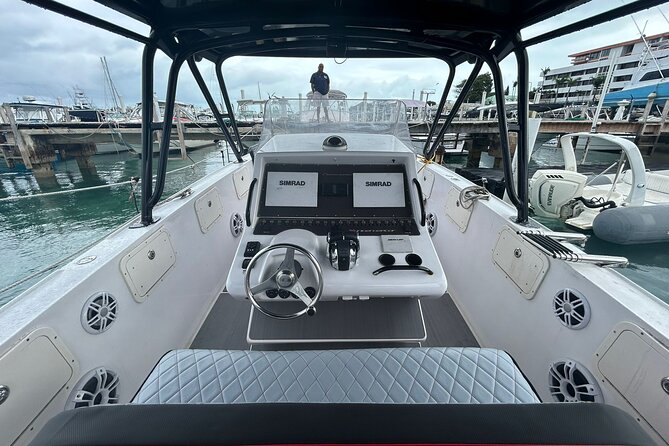 Nas: 3 islands Tour ,snorkel, Turtles, pigs and lunch - Who will enjoy this Nassau boat trip