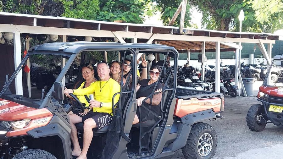 Nassau: 6-Seater Buggy Rental - How the staff affects the experience