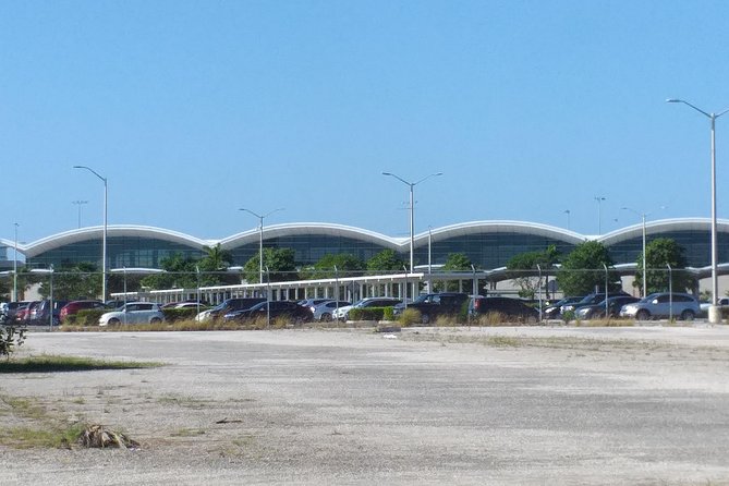Nassau Airport to Palm Cay - group transportation in comfort - Private space for your group