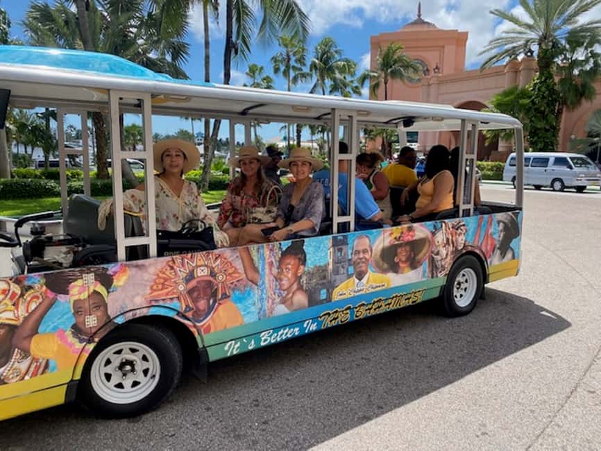 Nassau: Bahamas Culture Tour with Electric Trolley and Water - Rum cake and the first taste of Bahamian flavor