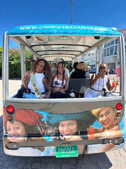 Nassau: Bahamas Culture Tour with Electric Trolley and Water - Queen’s Staircase and Nassau’s historic center