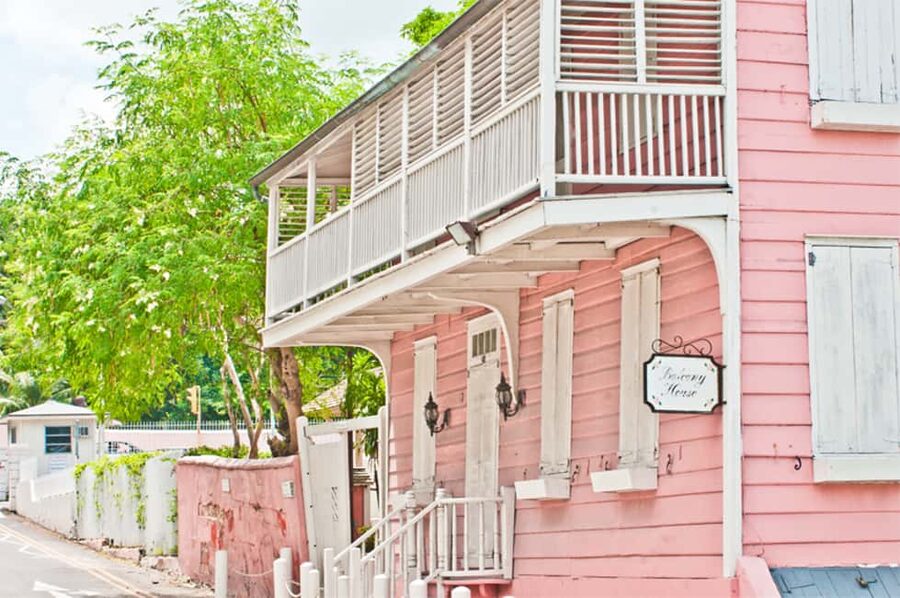Nassau: Bites and Sites Food and Cultural Walking Tour - How the $91 price compares with the experience
