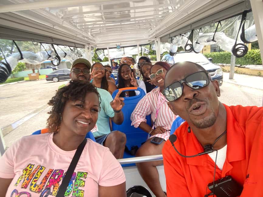 Nassau: Electric Bus Tour with Food & Drink Samples - Chocolate at Greycliff