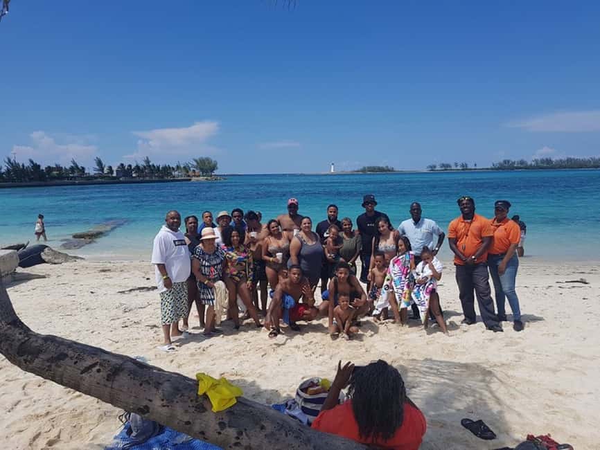 Nassau: Historical Sightseeing Guided Half-Day Tour - A fast introduction to Nassau by air-conditioned van