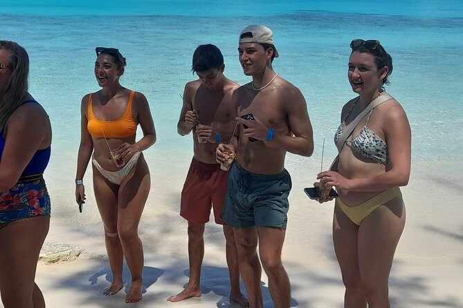 Nassau, Private Swimming Pig, Island Hopping, Snorkeling, Turtles - What the $799 group price really means