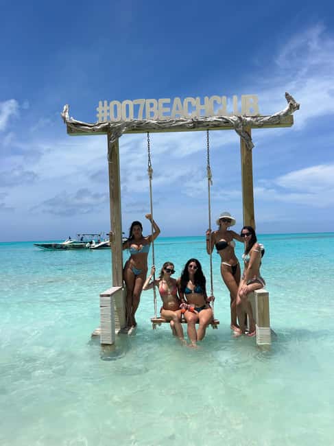 Nassau: Reef Snorkeling, Turtles, Lunch & Private Beach Club - Starting at the correct Margaritaville