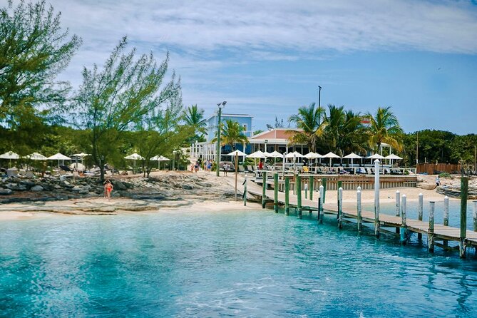 Nassau: Rose Island Perfect Beach Day Group Getaway - The optional swimming pigs encounter