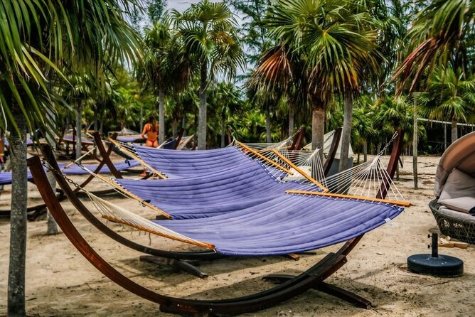 Nassau: Rose Island Perfect Beach Day Group Getaway - What the 4.3 rating means for your decision