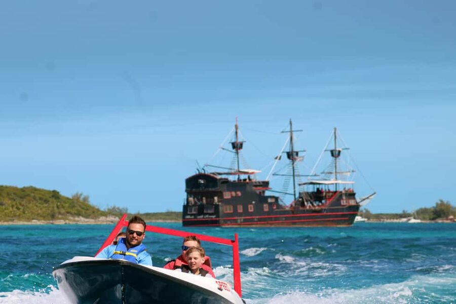 Nassau: Self-Drive Speedboat Ride and Pig Swimming Encounter - Who should choose this excursion?
