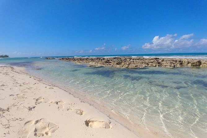 Nassau Shore Excursion: Sightseeing and Snorkeling Tour - Queen’s Staircase and the climb to Bennet’s Hill