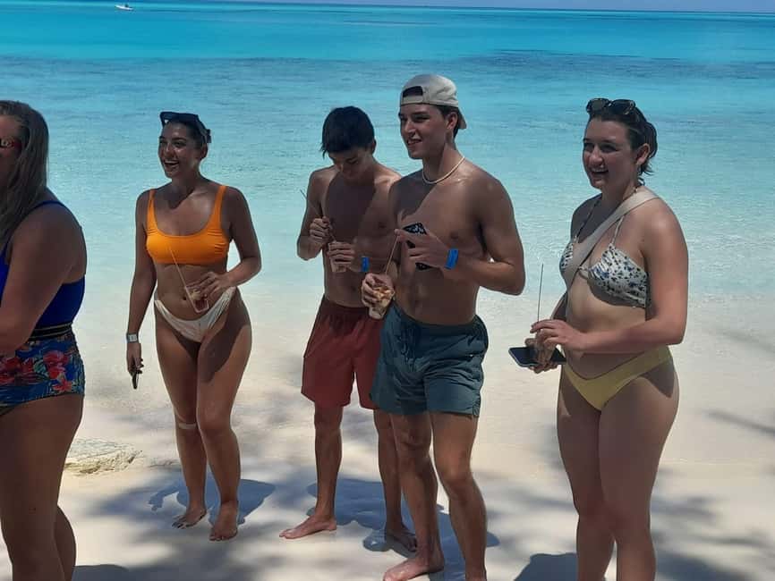 Nassau: Swimming Pigs Private Boat Tour - Up to 7 Persons - Should you book the Nassau private Pig Beach tour?