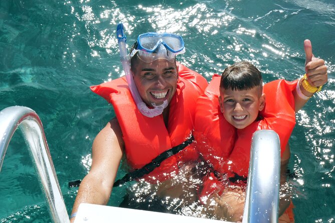 Nassau Swimming Pigs: Snorkeling, Lunch & Private Beach Club - Photos and Video Without the Extra Charge