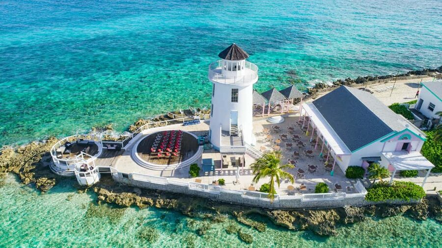 Pearl Island Beach: Full-day Snorkelling with Lunch - Lighthouse views, kayaks, and water play
