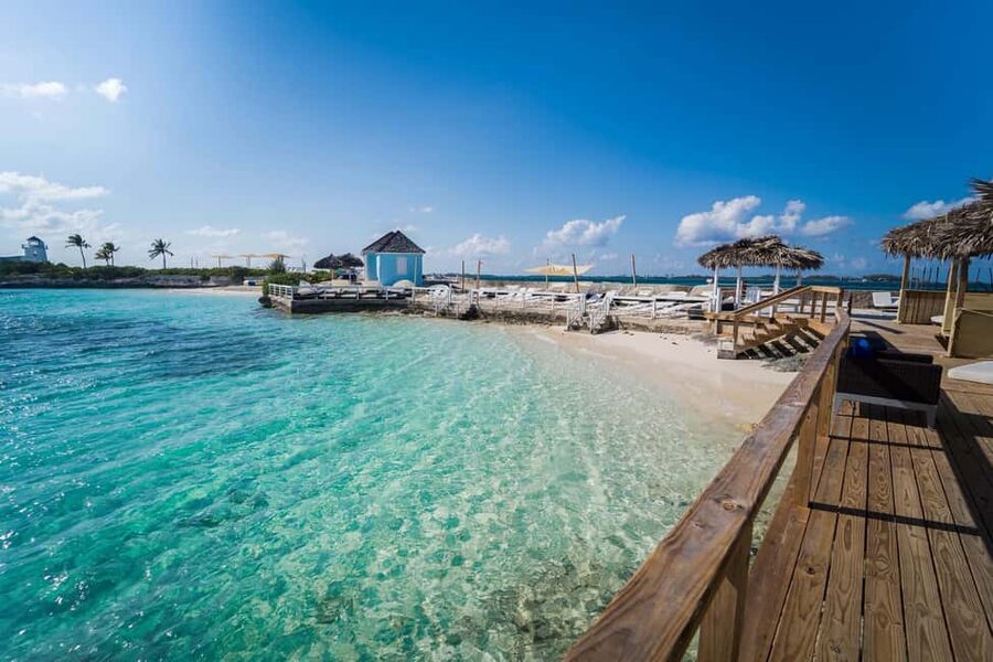 Pearl Island: Private Ocean View Cabana with Lunch - Pearl Island gives you a private base for the day