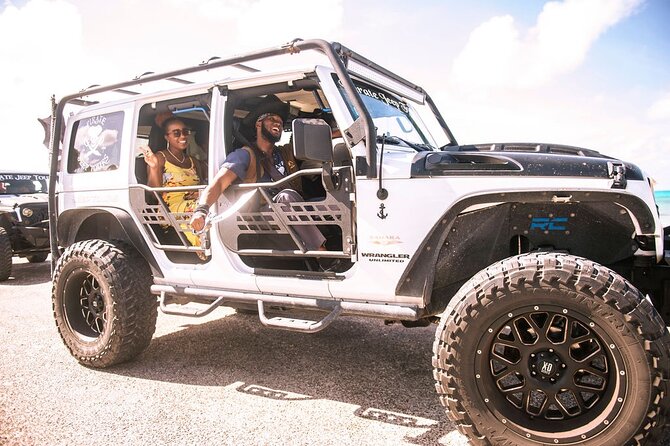 Pirate Jeep Sightseeing Adventure! - A pirate-themed way to see more than downtown Nassau