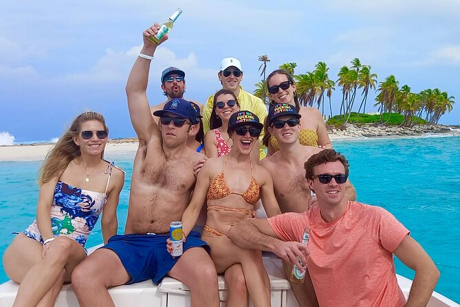 Private 4-Hour Rose Island charter Snorkeling Turtles & Beaching - What the private format is really worth