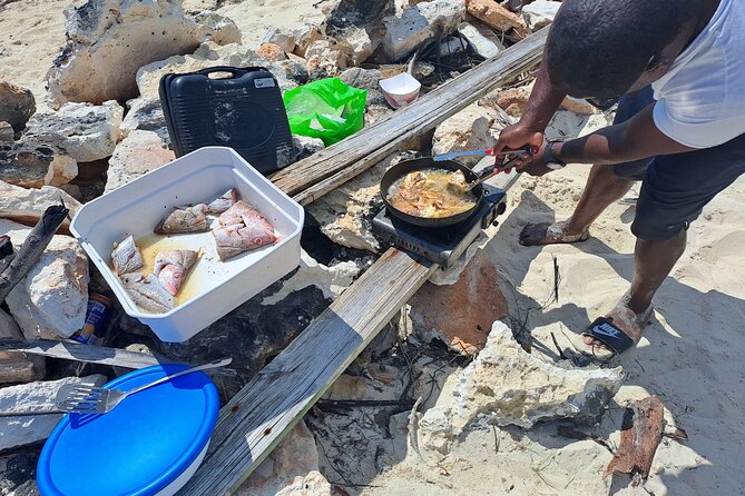 Private 4 hour Rose Island tour snorkeling fishing - Practical details that affect your day