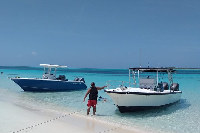 Private 4 hour Rose Island tour snorkeling fishing - Green Cay and the reef swim