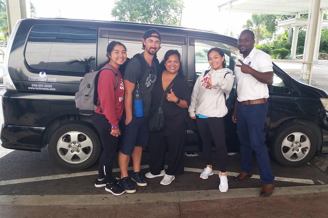 PRIVATE AirPort Transfer - The grocery and liquor stop, up to 30 minutes
