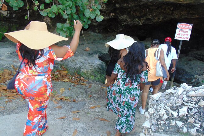 Private Guided Island Tour in Nassau Bahamas -Free Wifi & Drinks - Is $410 a Fair Price?