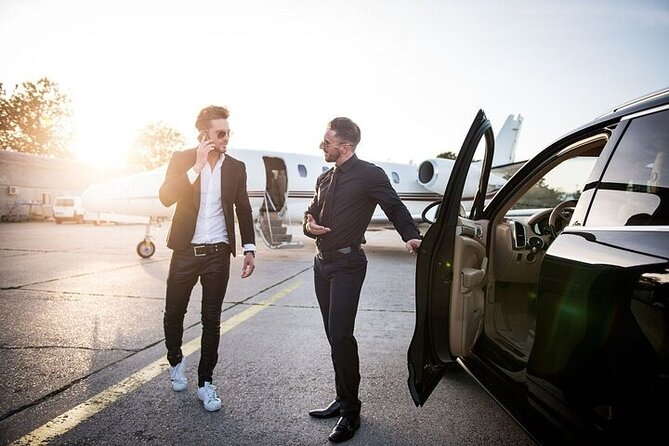 Private One-way Transfer Lynden Pindling Airport To Nassau - Why Private Service Can Be Worth the $80.33 Price