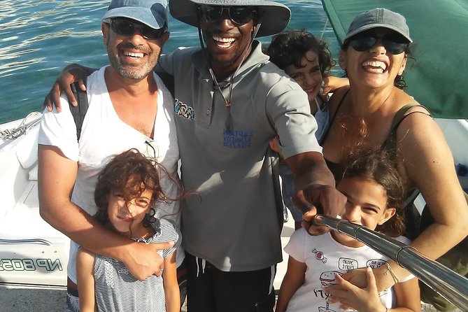 Private Rose Island, Swimming Pigs, Snorkeling and Turtles - Captains who shape the day
