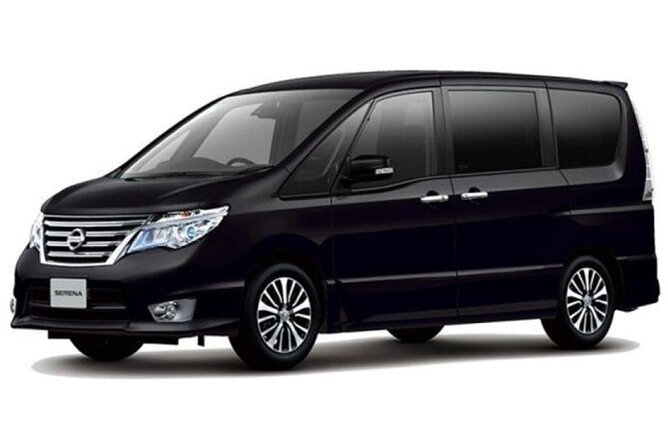 Private Roundtrip Minivan Airport Transfer to Downtown Nassau - The short Nassau orientation on the way downtown