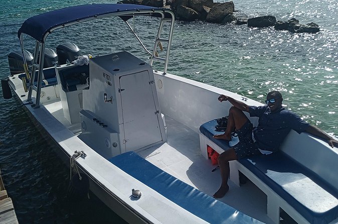 Private Snorkeling And Fishing Activity - The crew and the tone of the day