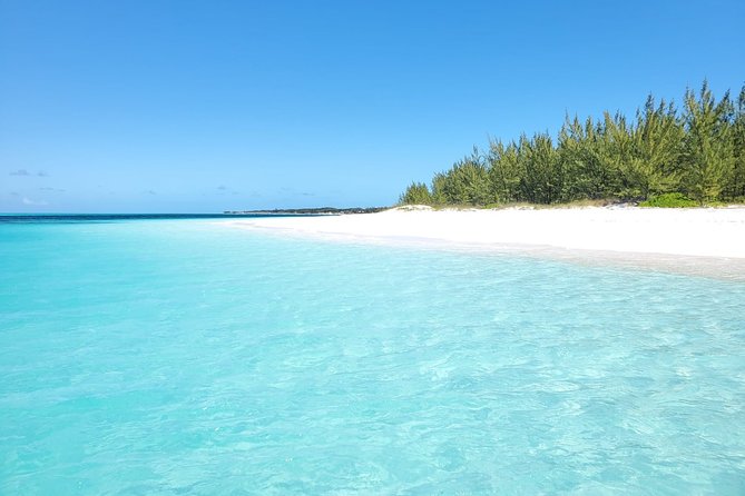 Private Snorkeling or Fishing in Nassau - 55ft Cocorijo - Gilligan’s Island, beaches, and swimming stops