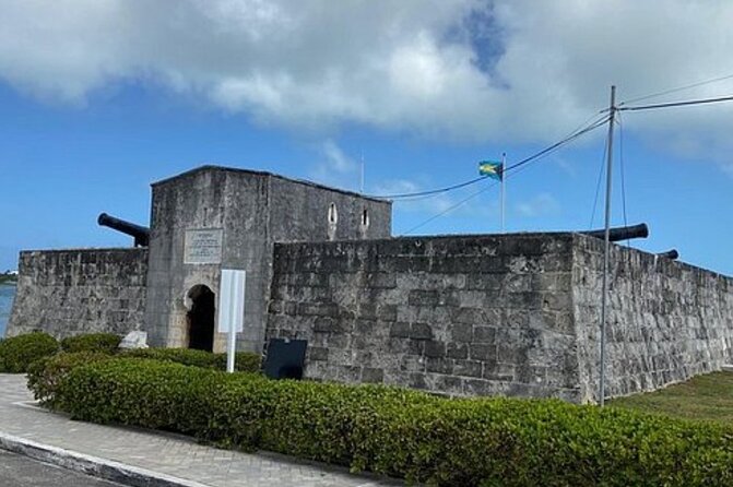 Private Transport to Airport, Hotel, Port in Nassau Bahamas - Hotel pickup through the doorman or valet
