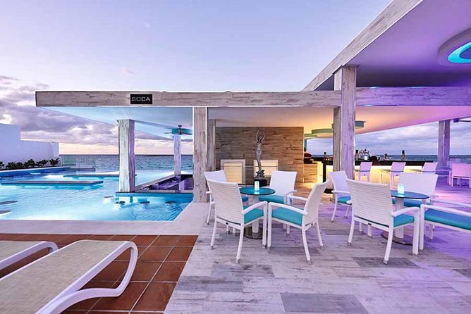 Round trip Airport (LPIA) to Atlantis, Comfort Suites, Warrick, Harbourside, RIU - Grocery and liquor stops for a better first night