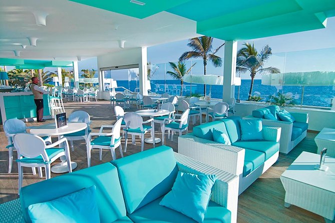 Round trip Airport (LPIA) to Atlantis, Comfort Suites, Warrick, Harbourside, RIU - Is $74 per person a good value?