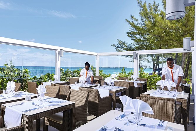 Round trip Airport (LPIA) to Atlantis, Comfort Suites, Warrick, Harbourside, RIU - Ricky’s mini tour from airport to hotel
